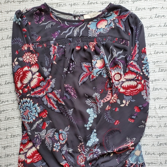 🌸Maternity Loft Mixed Media Blouse - Picture 2 of 4